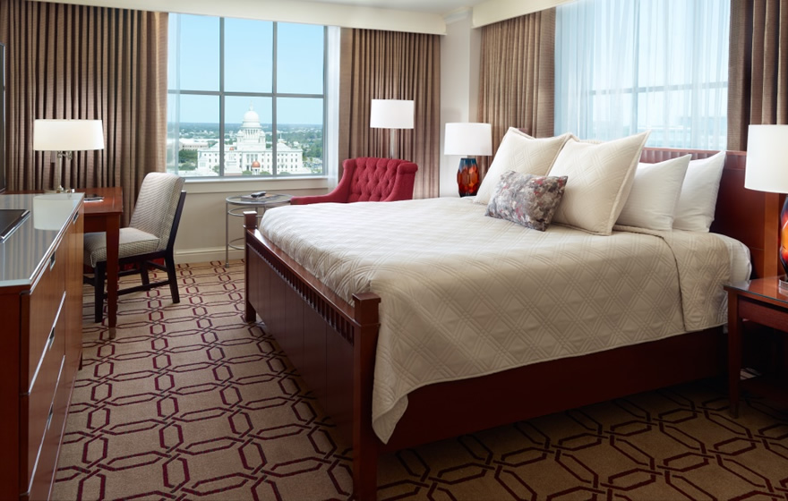 king bedroom at the Omni Providence Hotel in Providence, Rhode Island